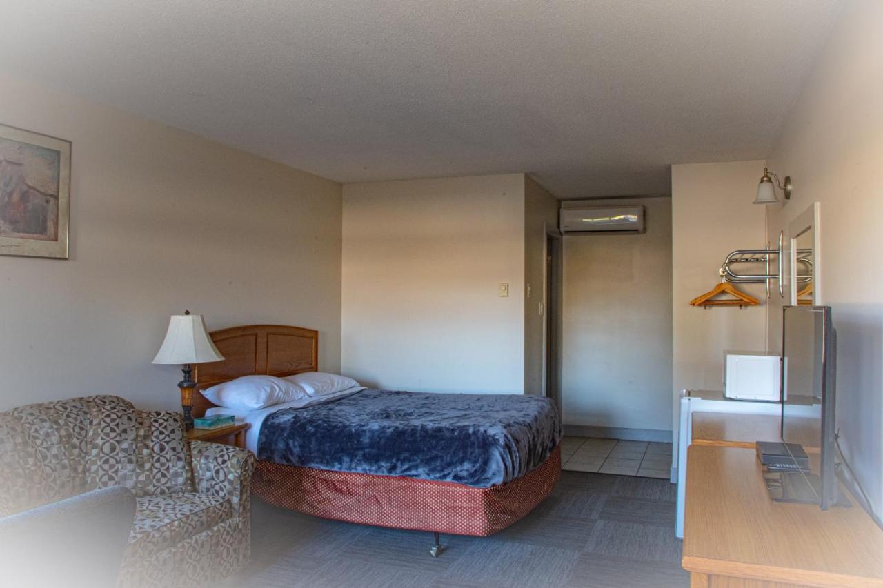 Grandview Motel Kamloops Zewnętrze zdjęcie