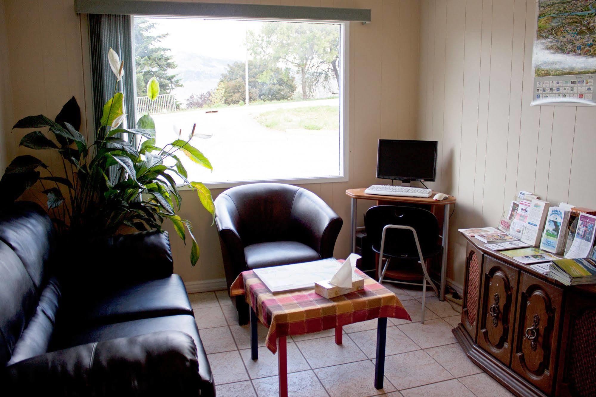 Grandview Motel Kamloops Zewnętrze zdjęcie